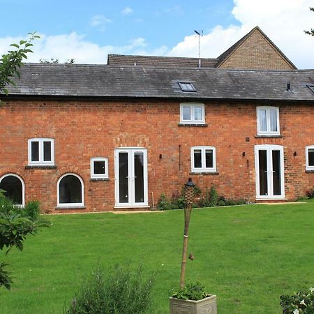 The Old Bakery Barn Pattishall Exterior foto
